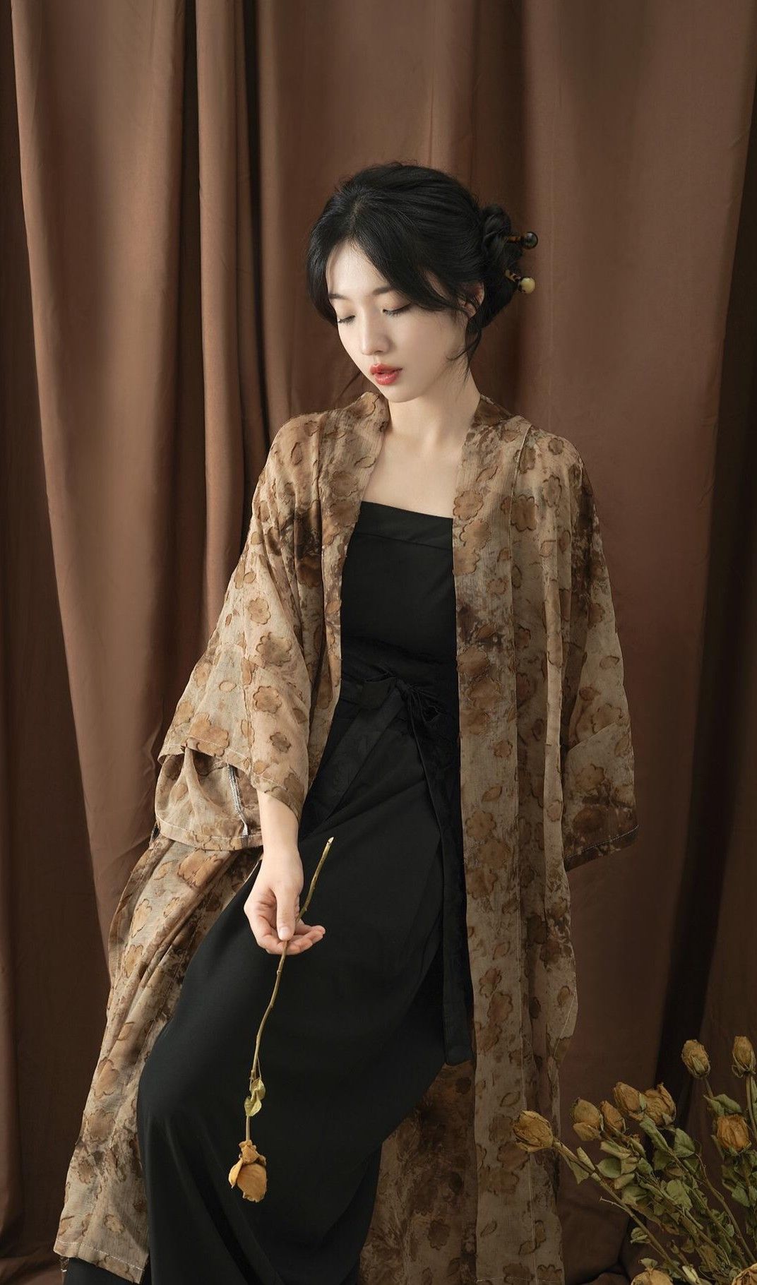 Summer Mule-Inspired Skirt Set:A Fashionable and Comfortable Choice Summer Mule-Inspired Skirt Set:A Fashionable and Comfortable Choice