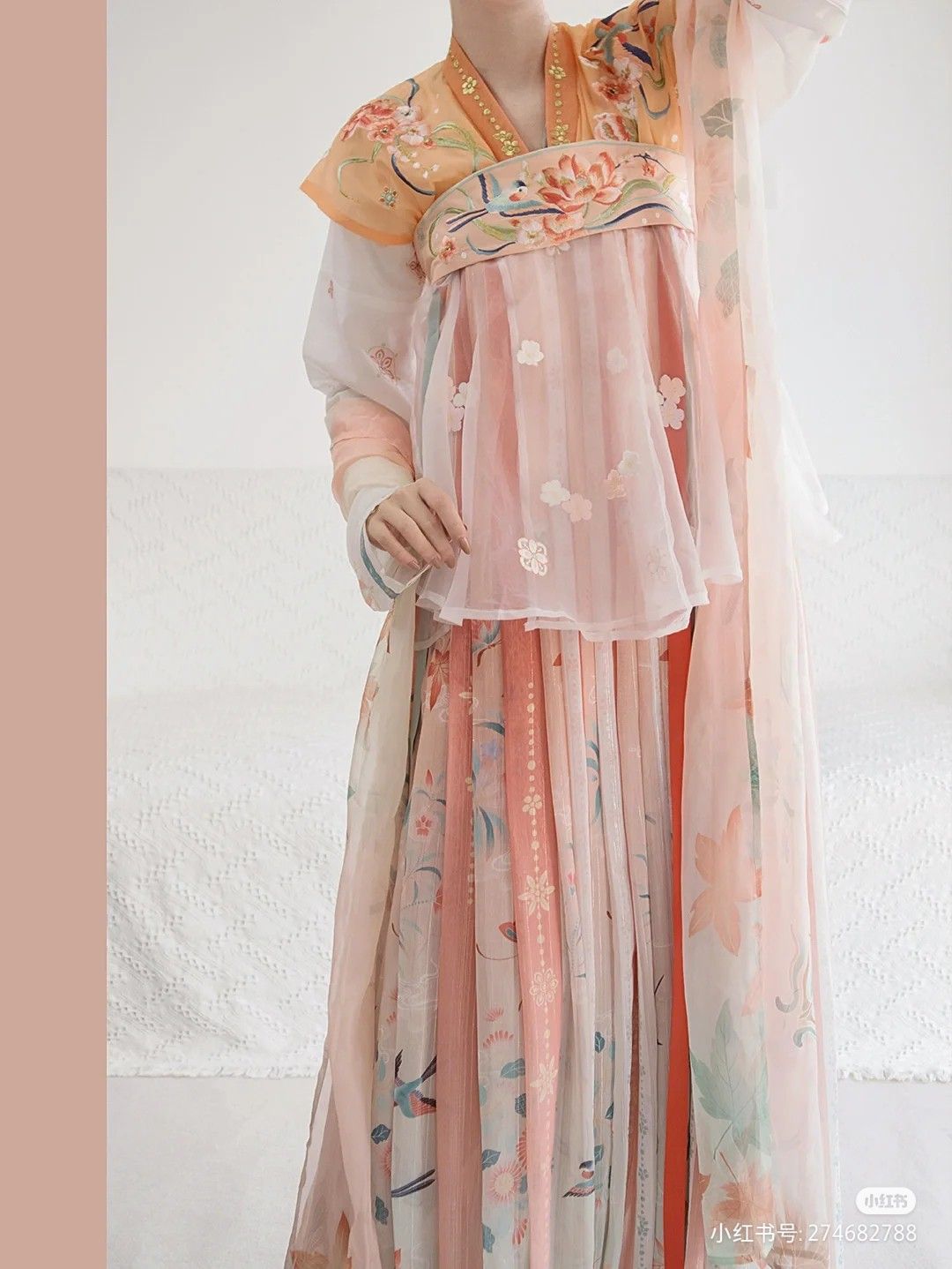 Summer-Ready in a Stylish Cheongsam:The Little Girls Guide to Traditional Elegance Summer-Ready in a Stylish Cheongsam:The Little Girls Guide to Traditional Elegance