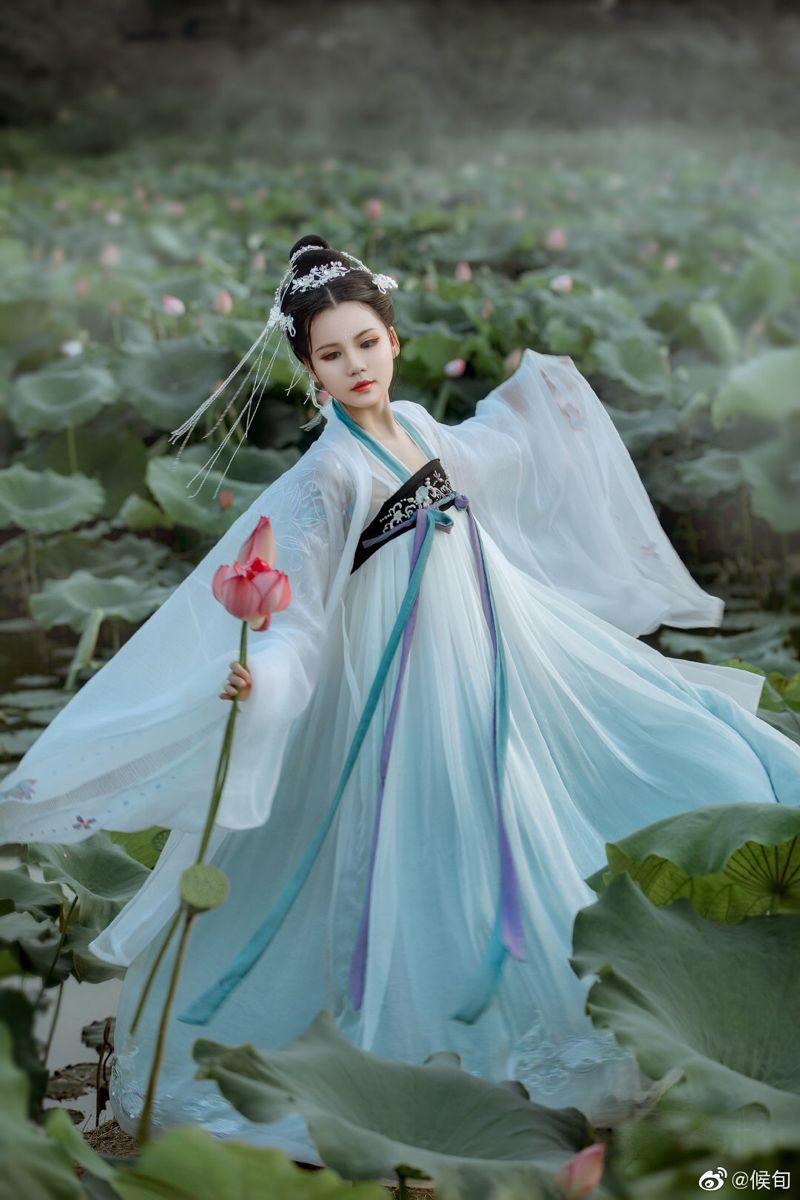 Summer 2023:Traditional Tang-Style Girls Hanfu Fashion Reimagined Summer 2023:Traditional Tang-Style Girls Hanfu Fashion Reimagined