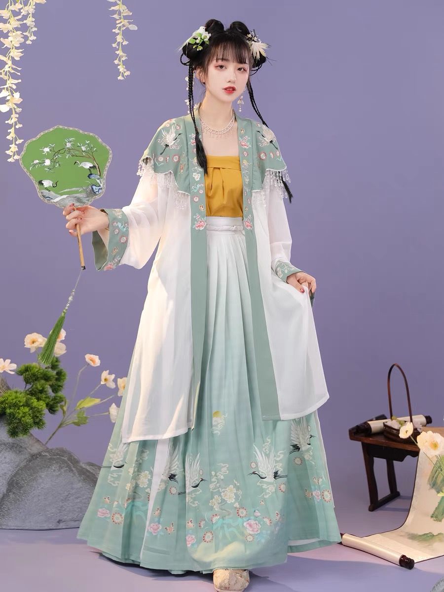 Chén ihuāns Original Hanfu Studio:Preserving and Innovating Traditional Chinese Fashion Chén ihuāns Original Hanfu Studio:Preserving and Innovating Traditional Chinese Fashion