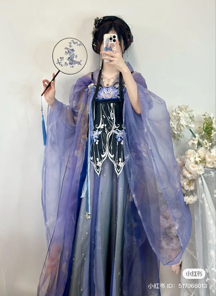 The Rise of Neo-Chinese Cheongsam with Horseface Skirt for Weddings