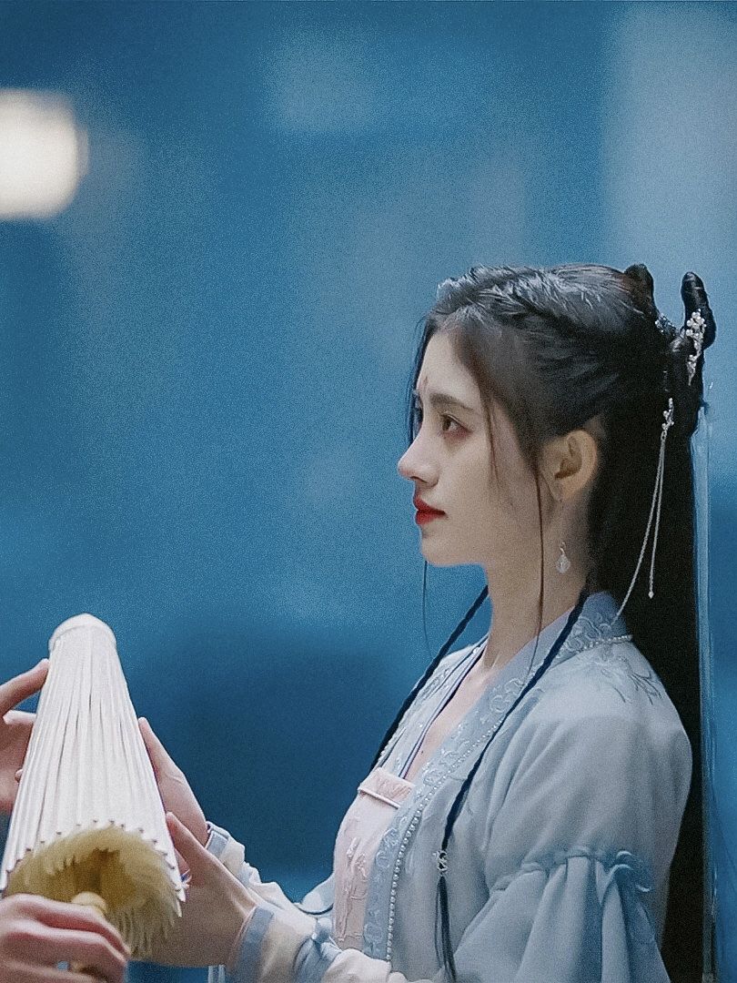 Dominating Summer in Traditional Hanfu Fashion