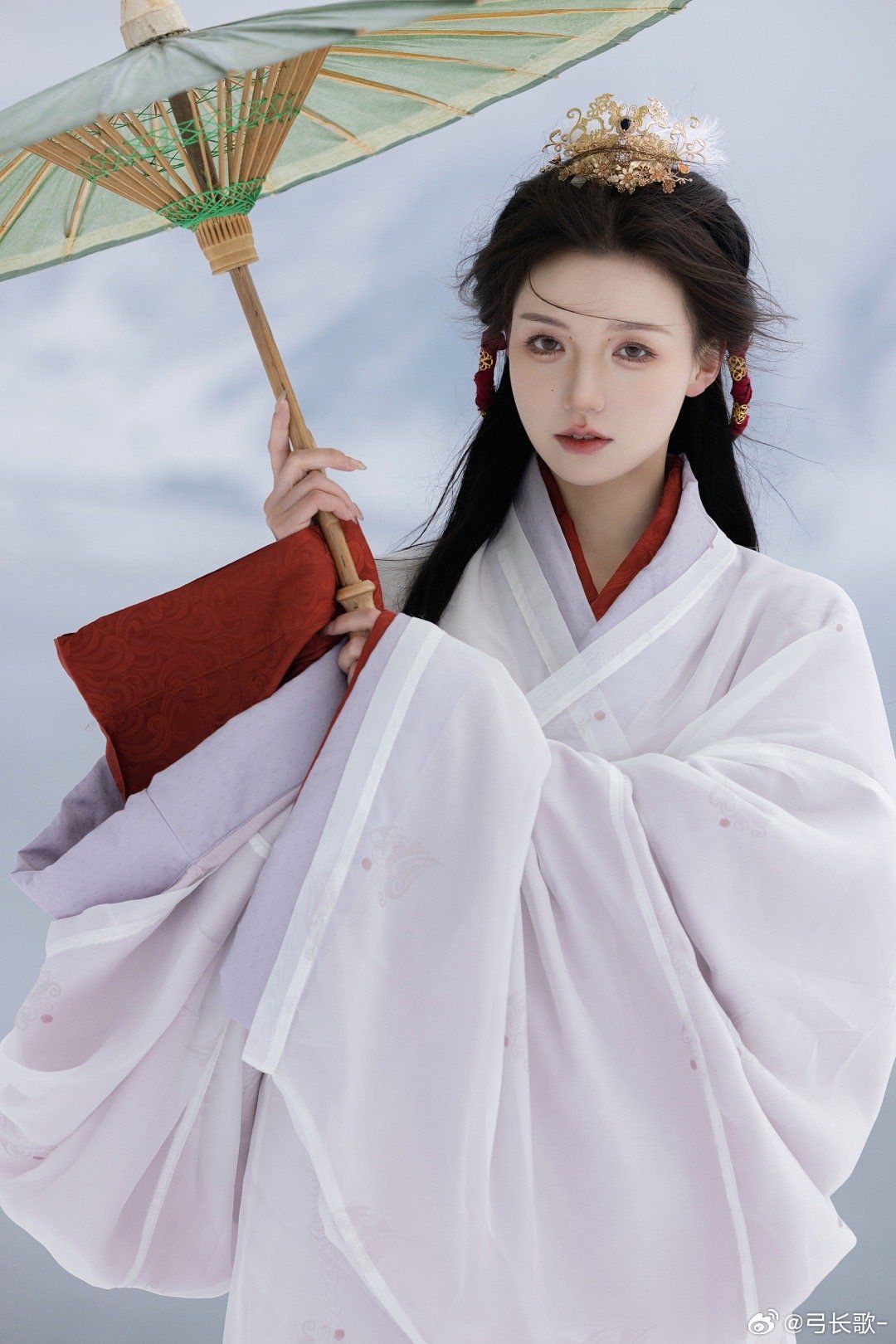 The Revival of Hanfu:漫春雪汉服的魅力与传承 The Revival of Hanfu:漫春雪汉服的魅力与传承