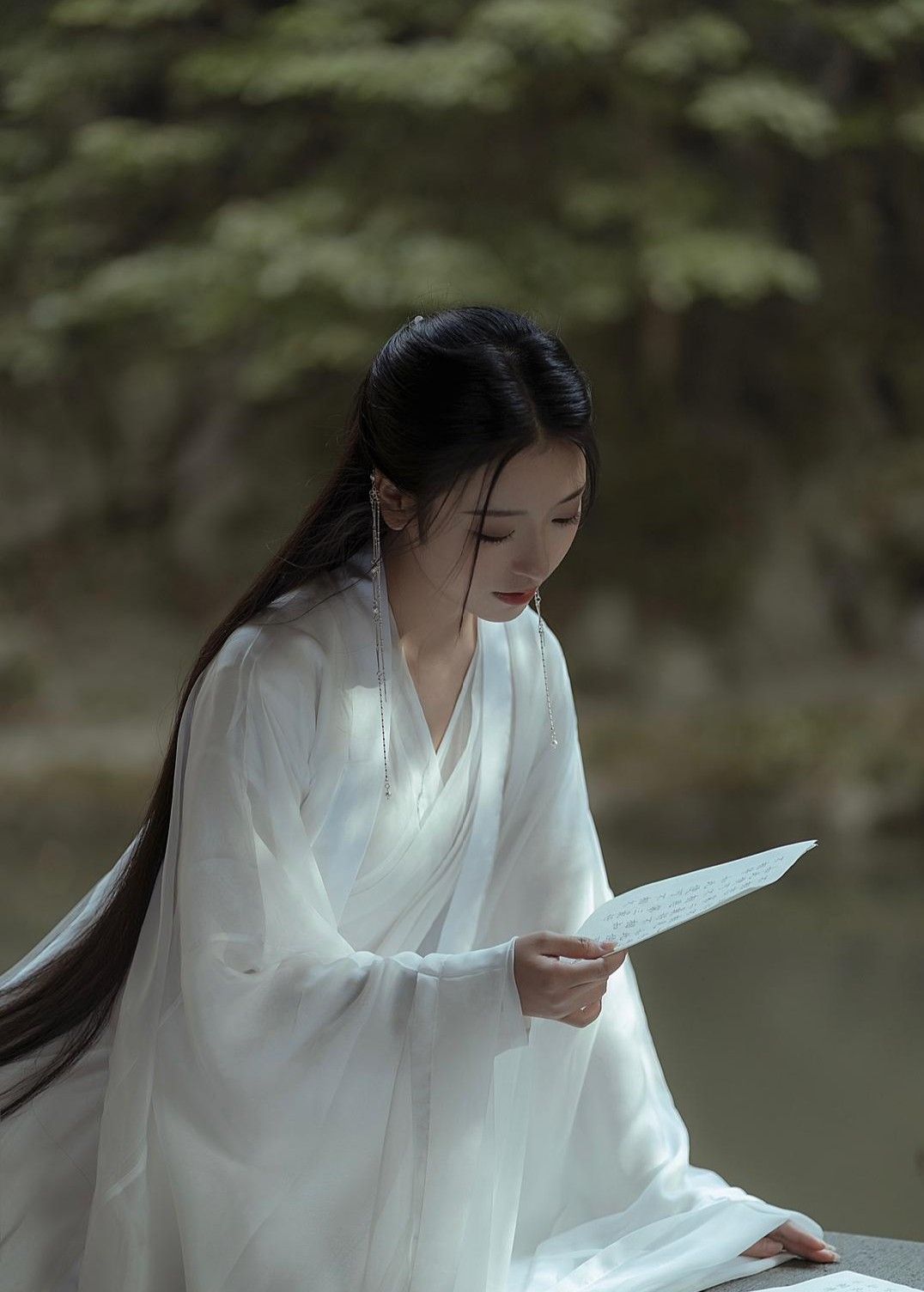 Ancient Fairy Child:The Enchanting Journey of a Child in Traditional Chinese Hanfu Costume Ancient Fairy Child:The Enchanting Journey of a Child in Traditional Chinese Hanfu Costume