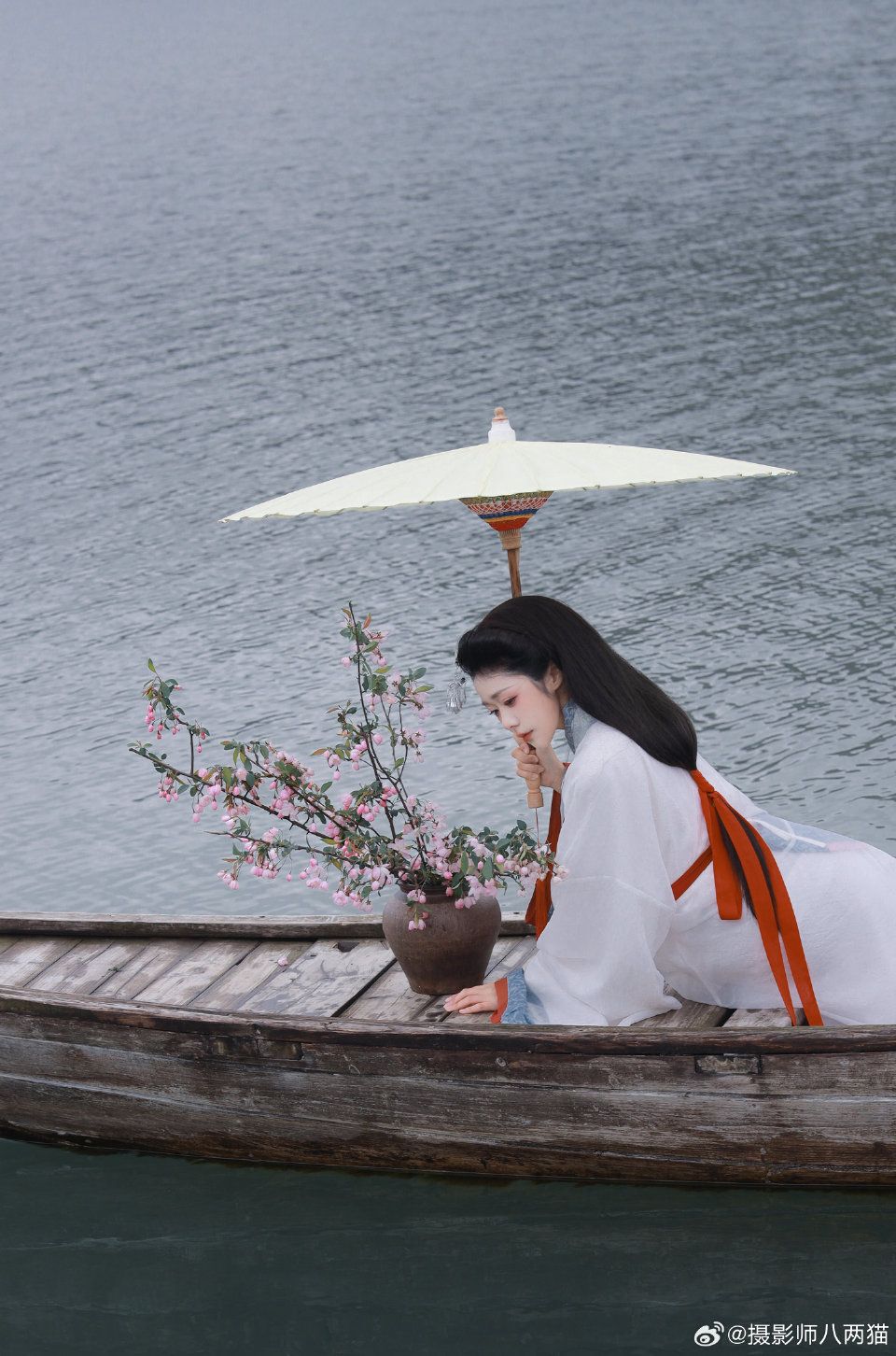 Winter in Ancient Style:The Charm of Hanfu Fashion Winter in Ancient Style:The Charm of Hanfu Fashion