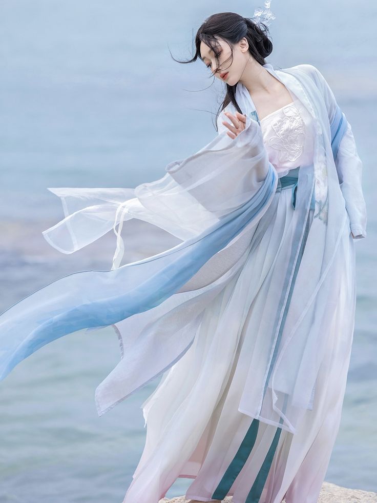 The Art of Hair Styling in Traditional Hanfu Fashion:Post-Wearing Hair Buns The Art of Hair Styling in Traditional Hanfu Fashion:Post-Wearing Hair Buns