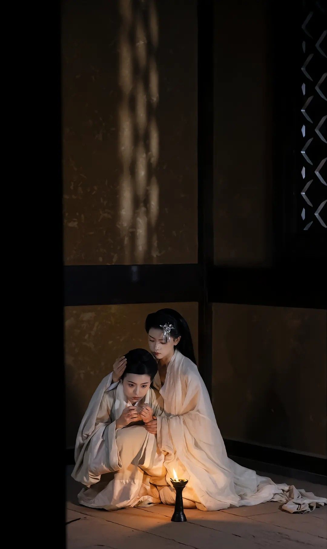 The Splendor of Hanfu:A Purplish-Blue Yinuo Back Cloud The Splendor of Hanfu:A Purplish-Blue Yinuo Back Cloud