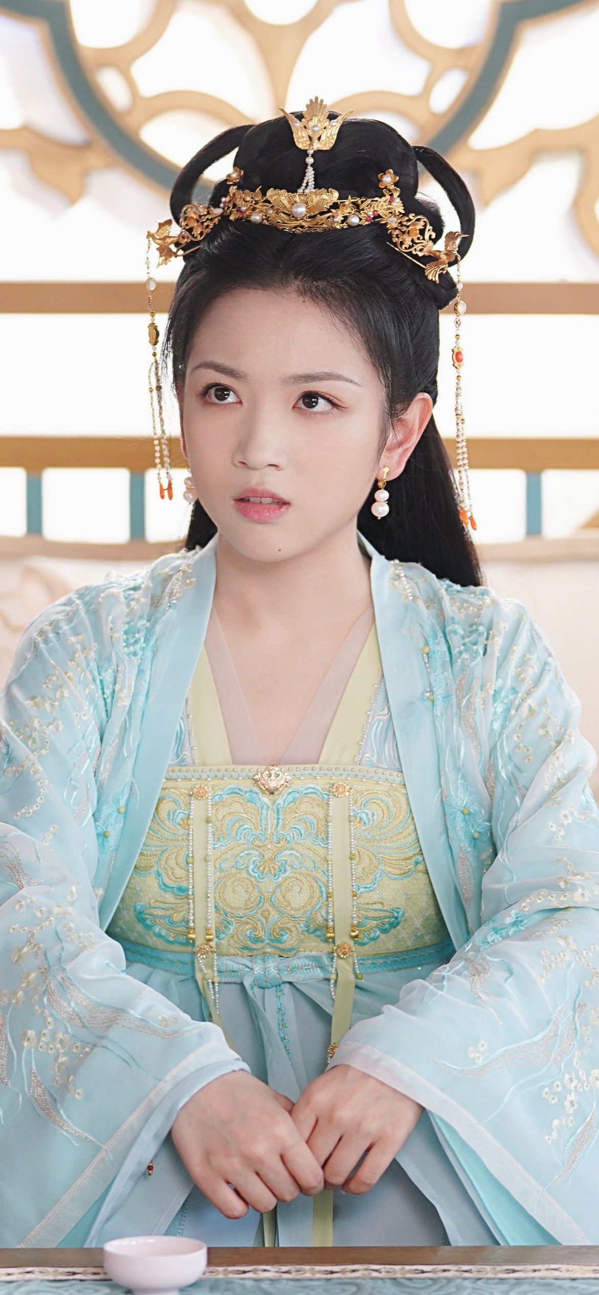 Elegant Girls Hanfu Costume Sets:A Journey into Traditional Beauty
