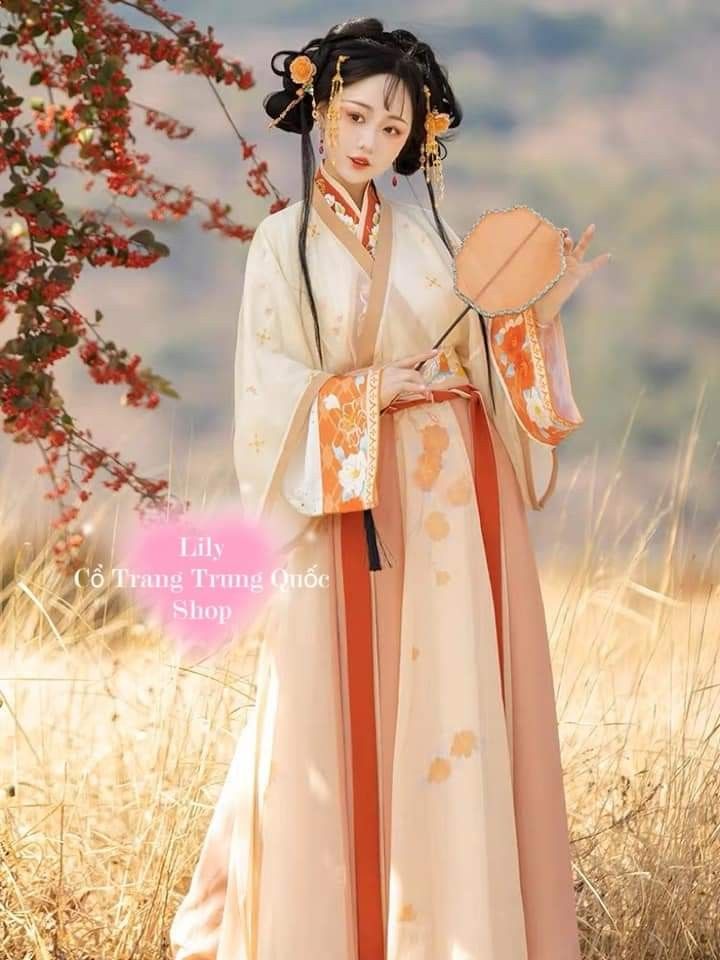 Eight-Year-Old Girls Hanfu Cloth Shoes:A Glimpse into Traditional Chinese Fashion