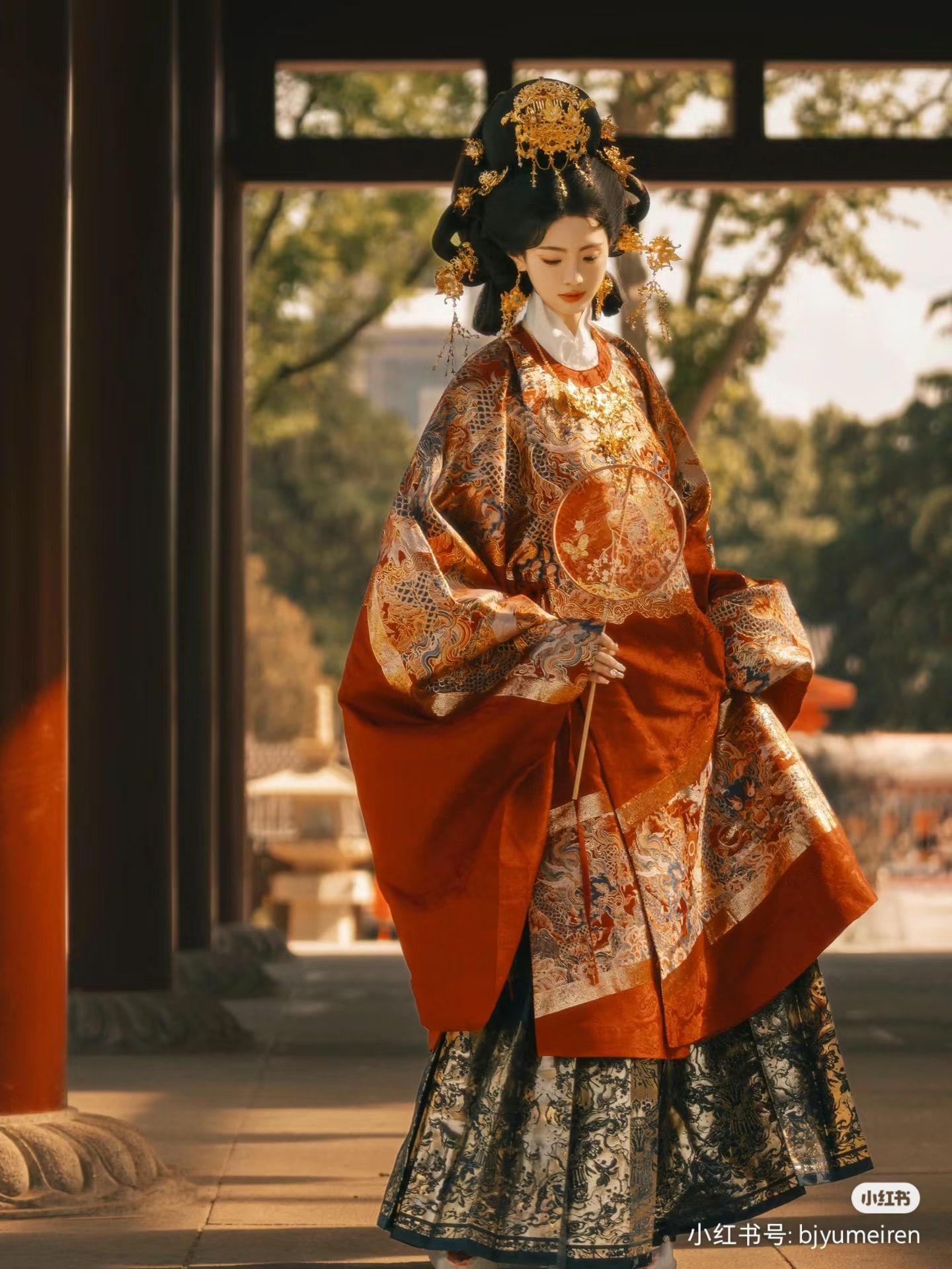 Conference Etiquette and the Charm of Cheongsam:A Guide to Cultural Apparel at Events Conference Etiquette and the Charm of Cheongsam:A Guide to Cultural Apparel at Events
