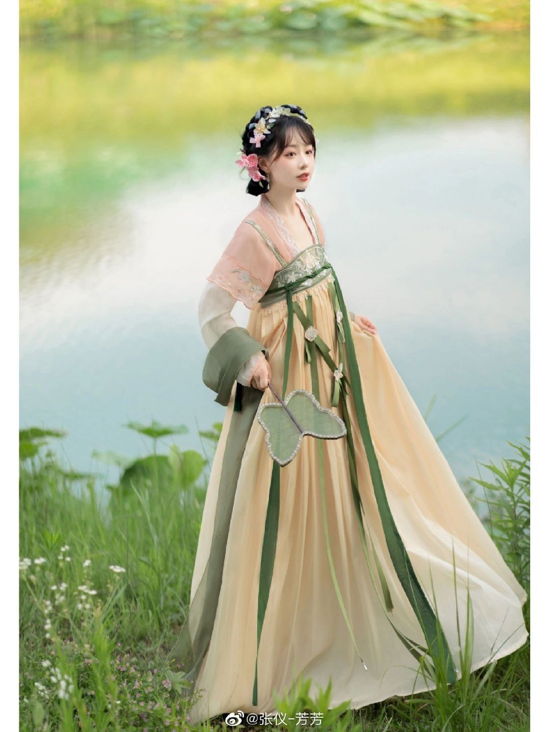 Everyday Wearability of Traditional Hanfu Shoes