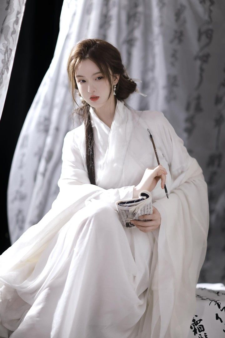 Traditional Chinese Horseface Skirt:A Glimpse into its History and Cultural Significance Traditional Chinese Horseface Skirt:A Glimpse into its History and Cultural Significance