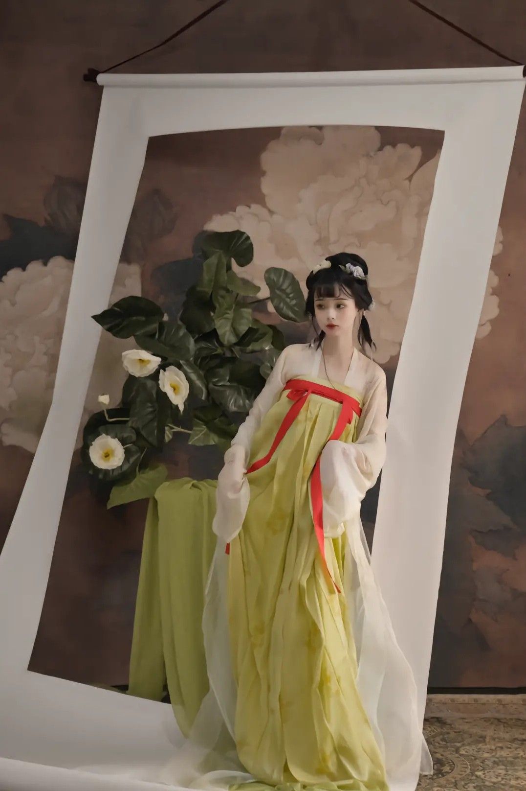 Elevating the Classics:The Rise of Hanfu Cloth Shoes with Height Enhancement Elevating the Classics:The Rise of Hanfu Cloth Shoes with Height Enhancement