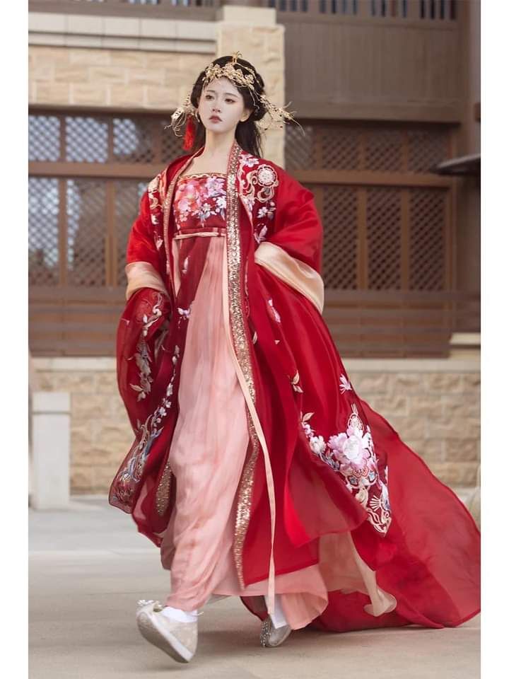 Winter Hanfu Coats for Young Girls:A Fashionable and Warm Option Winter Hanfu Coats for Young Girls:A Fashionable and Warm Option