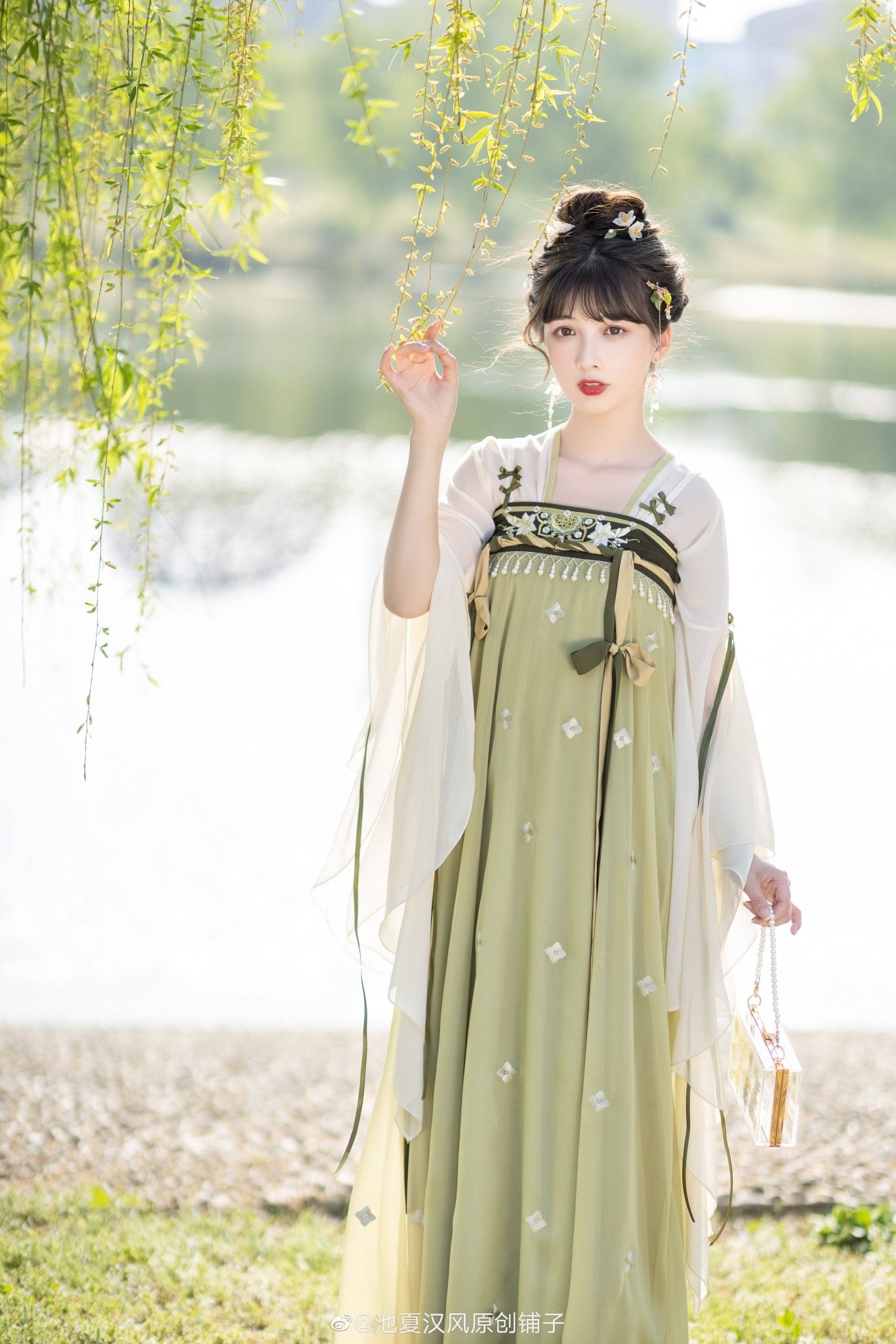 The Enchantment of Traditional Chinese Costume for Children The Enchantment of Traditional Chinese Costume for Children