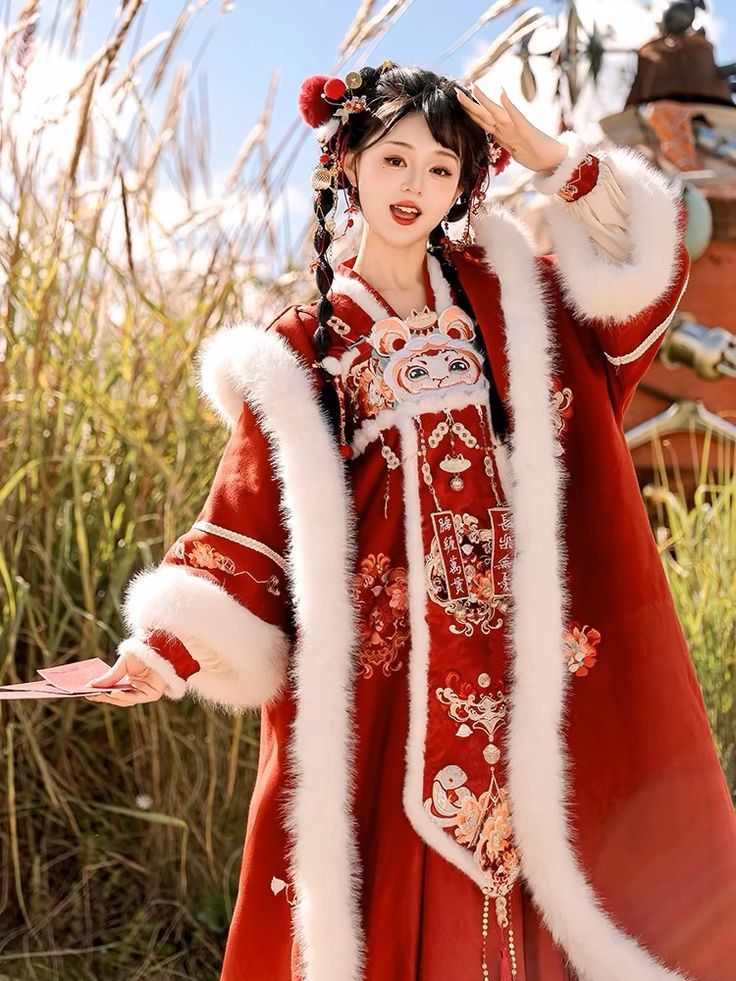 Traditional Chinese Style Girls Winter Ensemble with Horse-Tail Skirt Traditional Chinese Style Girls Winter Ensemble with Horse-Tail Skirt