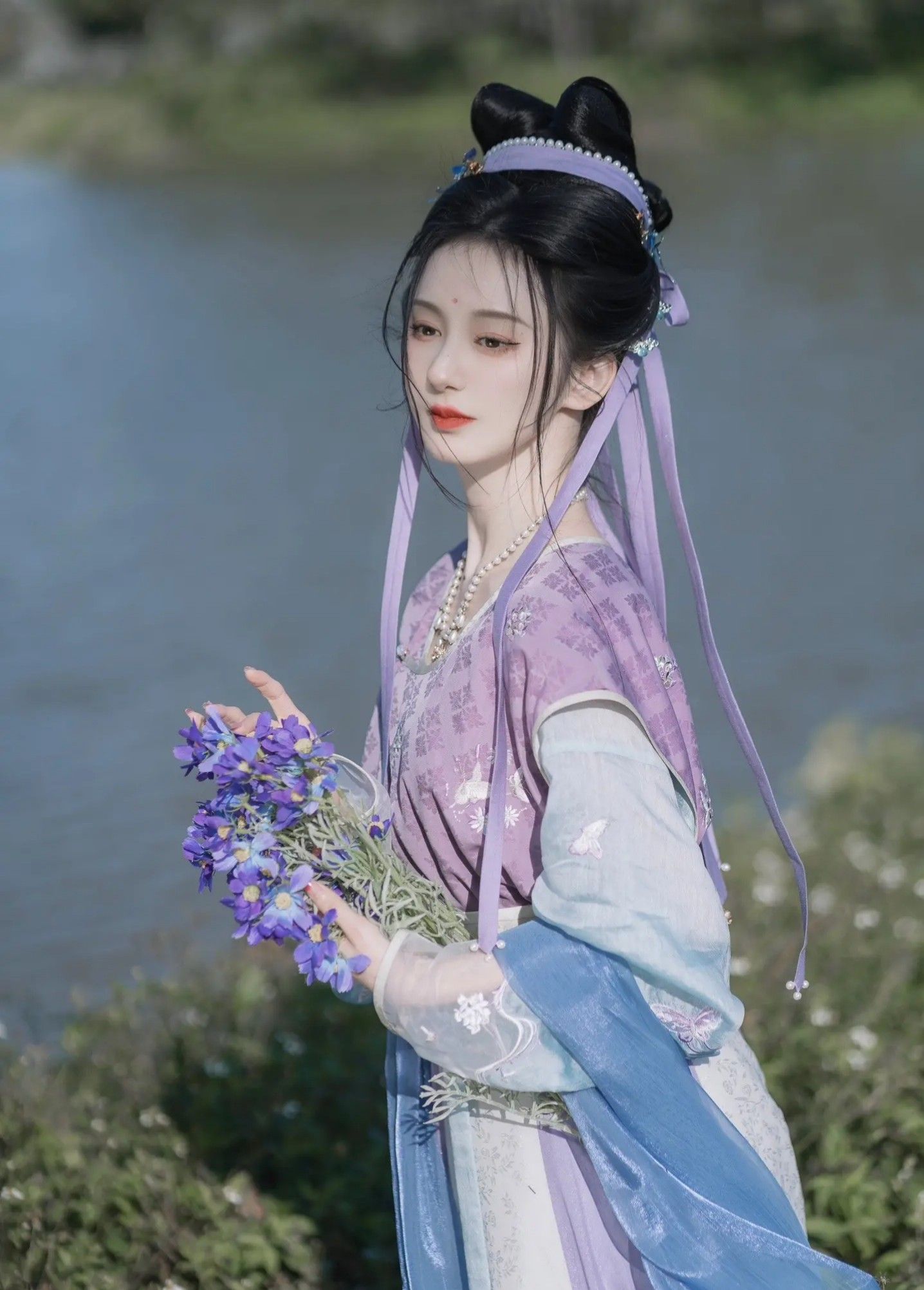 Embracing the Elegance of Womens Qipao:A Refinement of Style and Grace Embracing the Elegance of Womens Qipao:A Refinement of Style and Grace