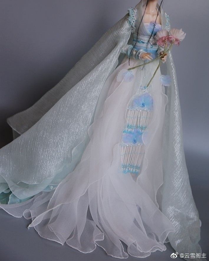 Traditional Charm of Cheongsam,Shawl,and Capelet Jacket Traditional Charm of Cheongsam,Shawl,and Capelet Jacket