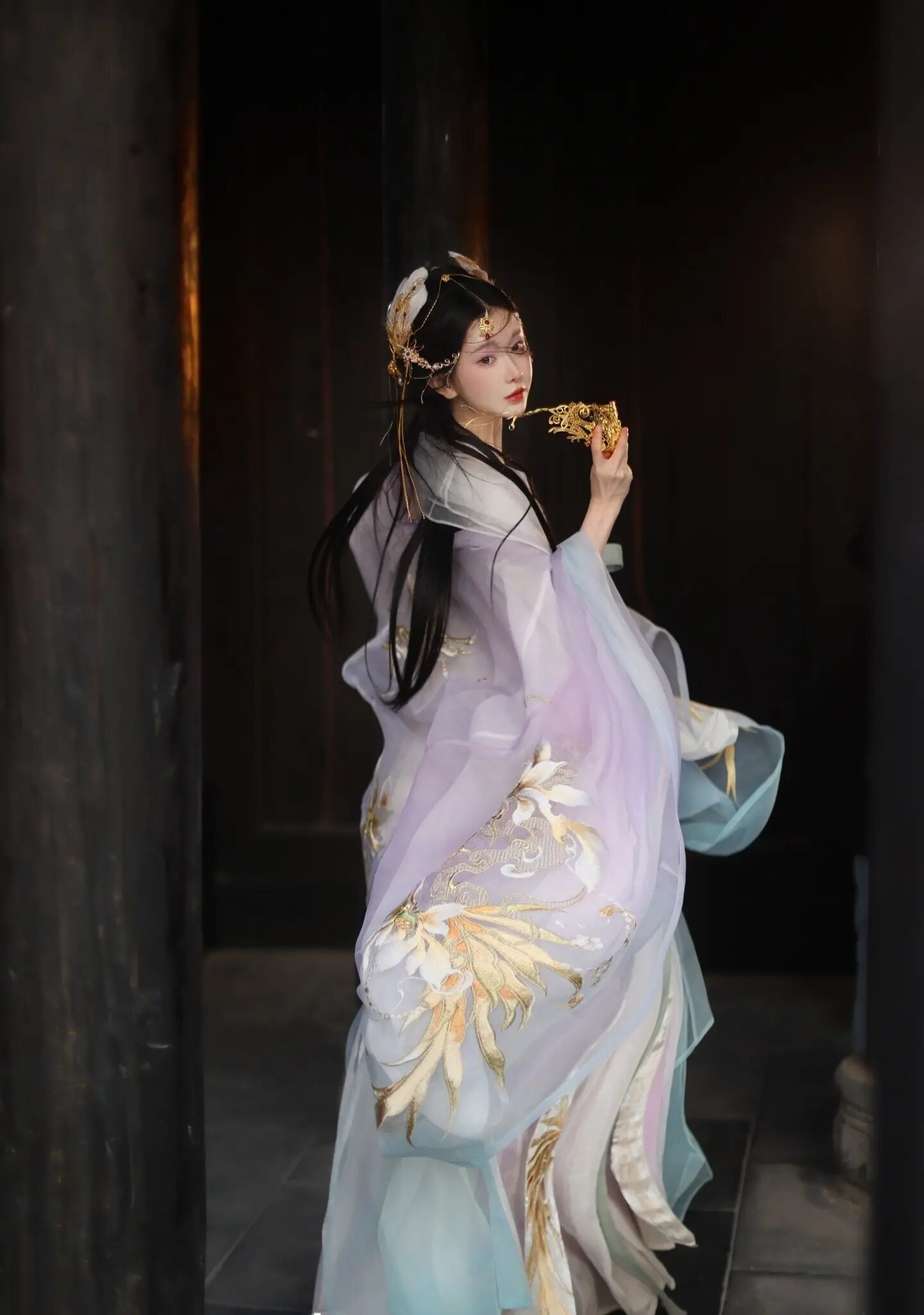 Plus Size Cheongsam with Chiffon Fabric:A Fashionable and Comfortable Choice Plus Size Cheongsam with Chiffon Fabric:A Fashionable and Comfortable Choice