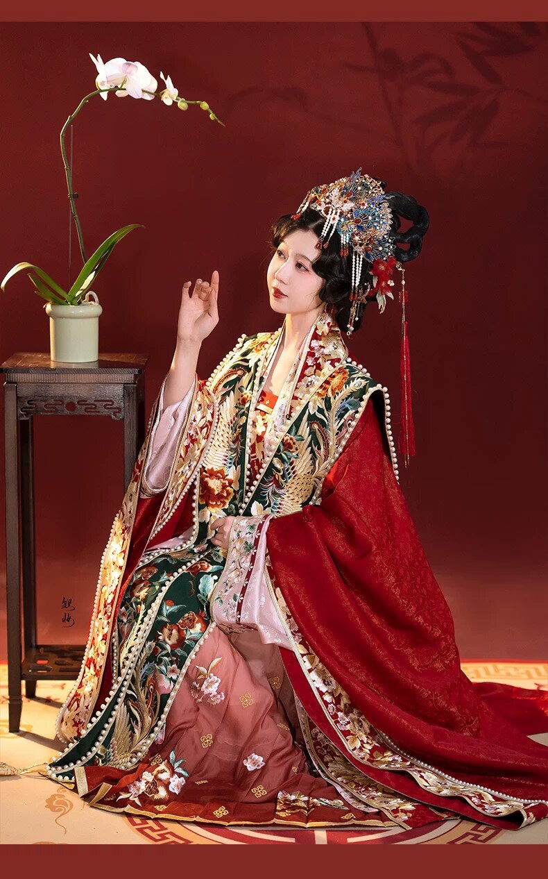 The Serene Beauty of Hanfu Hair Accessories:A Cold and Elegant Journey The Serene Beauty of Hanfu Hair Accessories:A Cold and Elegant Journey