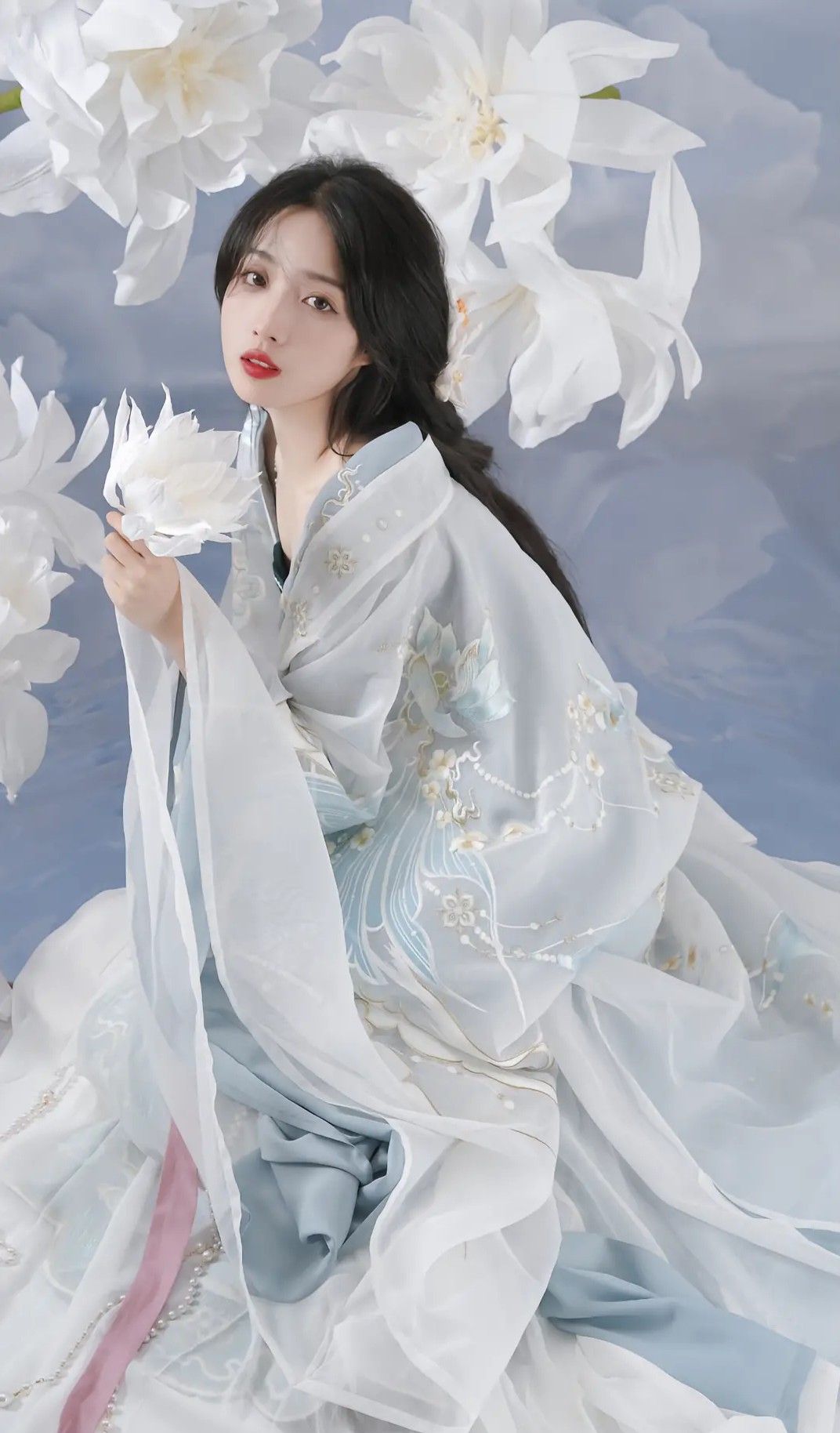 The Splendor of Hanfu Jewelry:Embracing the Neck with Elegance and Tradition The Splendor of Hanfu Jewelry:Embracing the Neck with Elegance and Tradition