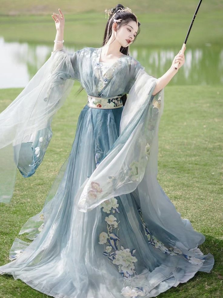 Summer Chinese Style:Pairing Cheongsam Shoes with Qipao for a Traditional Elegance