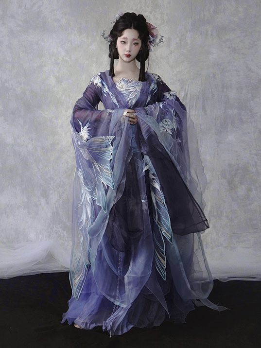 The Integration of Traditional Hanfu Headdress and Wig:A Modern Exploration of Ancient Elegance The Integration of Traditional Hanfu Headdress and Wig:A Modern Exploration of Ancient Elegance