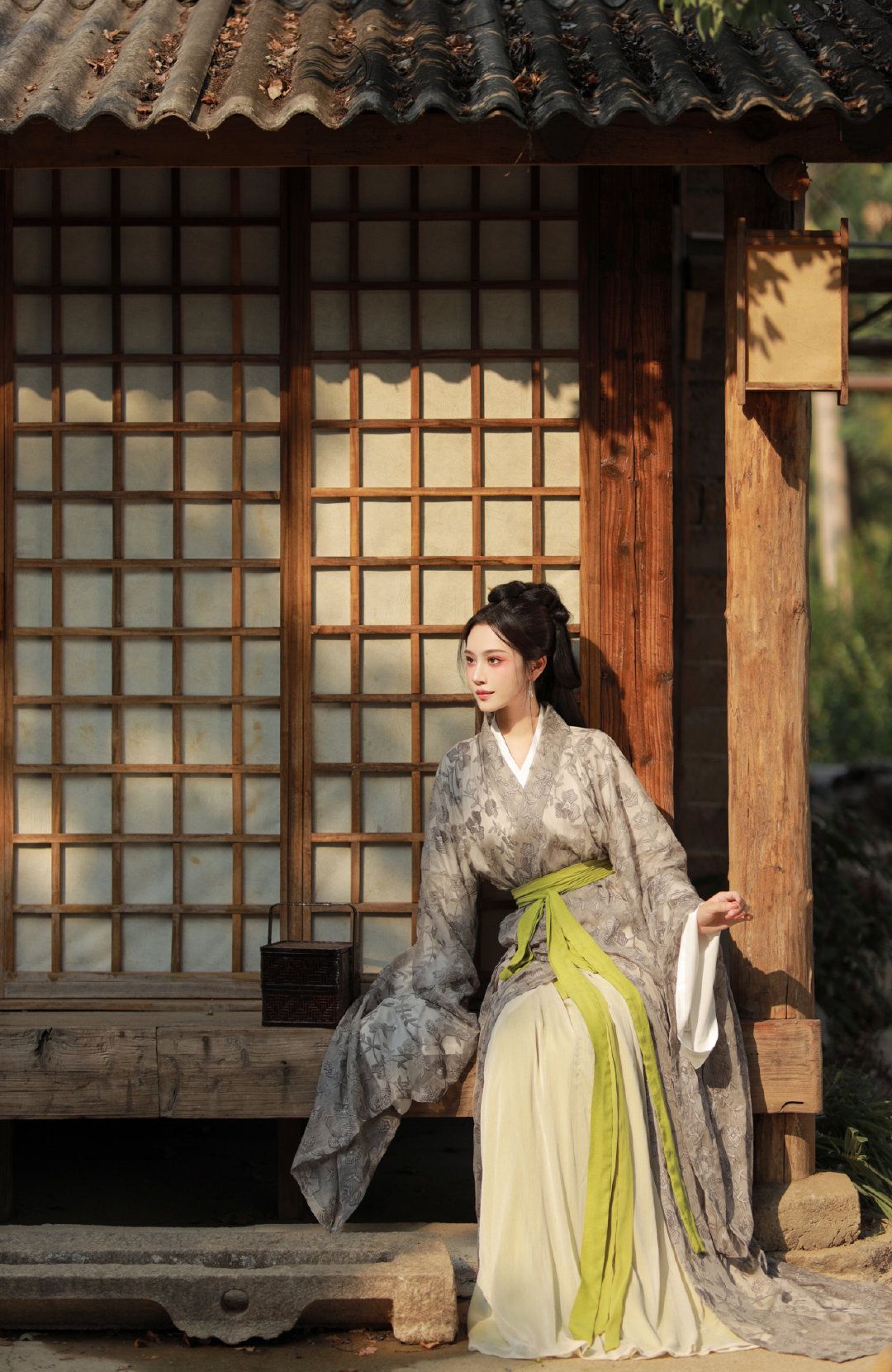 The Enchantment of Blue Ancient Hanfu:Unveiling the Splendor of Traditional Chinese Costume The Enchantment of Blue Ancient Hanfu:Unveiling the Splendor of Traditional Chinese Costume