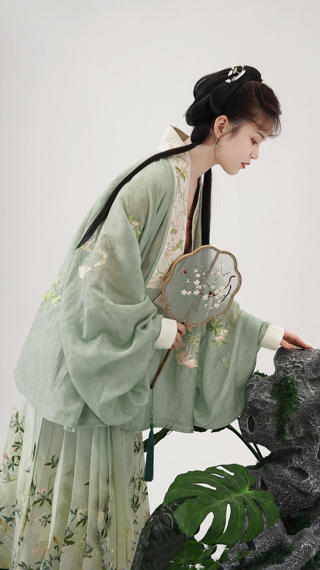 The Charm of Pleated Skirt:The Horseface Qun Zhong Dress The Charm of Pleated Skirt:The Horseface Qun Zhong Dress