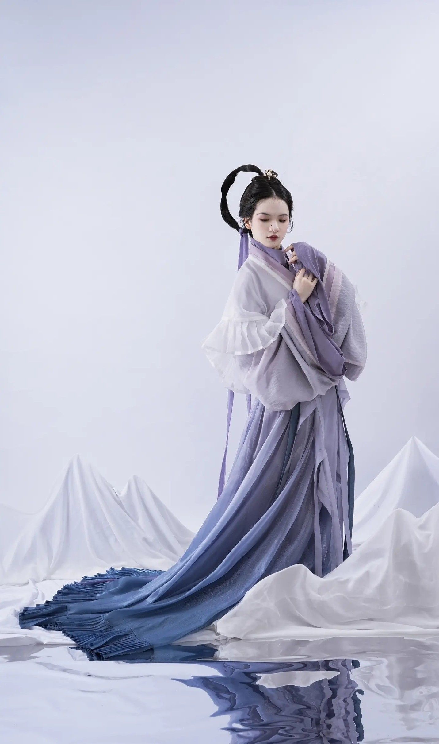 The Enchantment of Cheongsam and Pearl Necklaces:A Stylish Fusion The Enchantment of Cheongsam and Pearl Necklaces:A Stylish Fusion