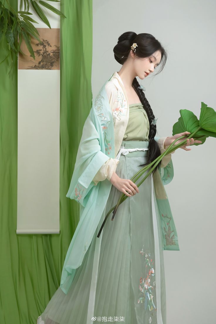 Traditional Charm Meets Modern Elegance:Womens Autumn Tang Suit Blouses Traditional Charm Meets Modern Elegance:Womens Autumn Tang Suit Blouses