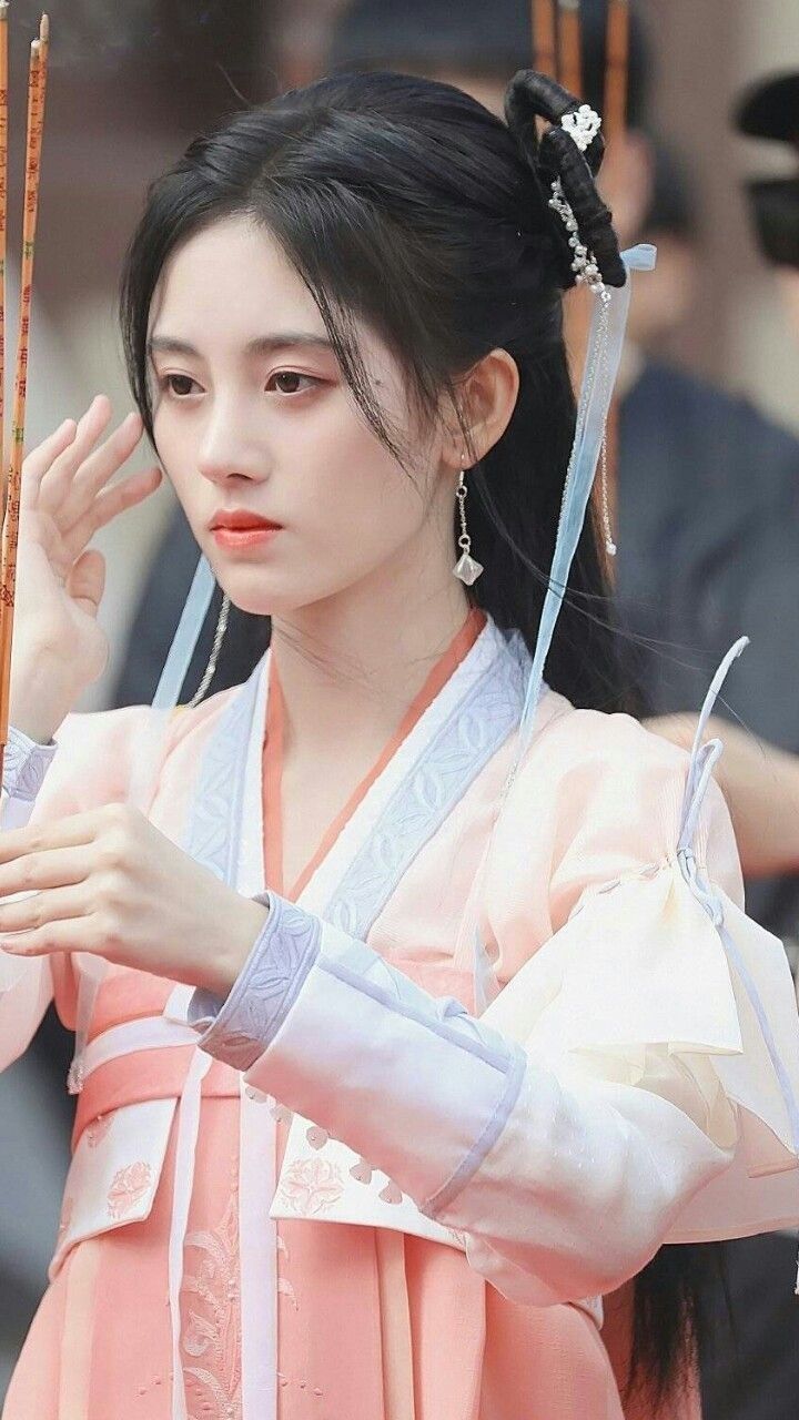 The Splendor of Hanfu:The Full River Spring Elegance The Splendor of Hanfu:The Full River Spring Elegance