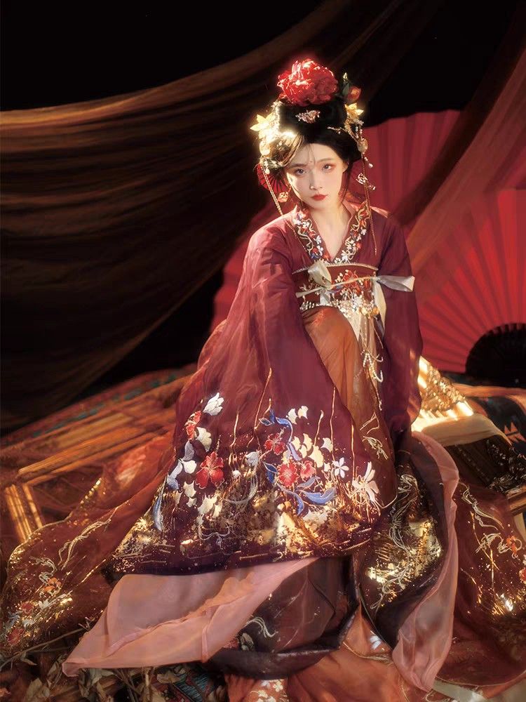 Winter Girls Traditional Chinese Hanfu Fashion:Childrens Tang-Style Thickened Cheongsam Winter Girls Traditional Chinese Hanfu Fashion:Childrens Tang-Style Thickened Cheongsam