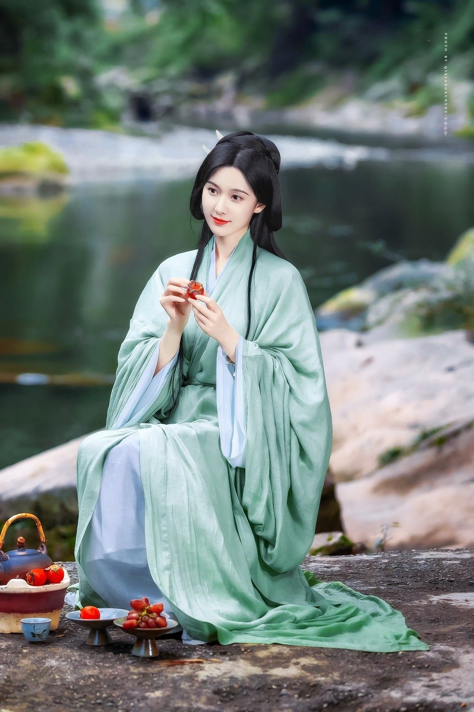 Elegant Splendor:The Original Hanfu Style of Wan Yan Chaoge Elegant Splendor:The Original Hanfu Style of Wan Yan Chaoge