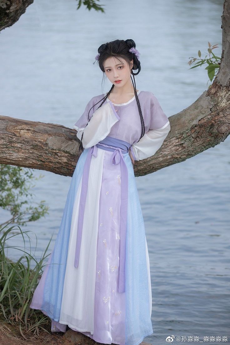 Summer Elegance in Traditional Chinese Fashion:The Allure of Hanfu for Women Summer Elegance in Traditional Chinese Fashion:The Allure of Hanfu for Women
