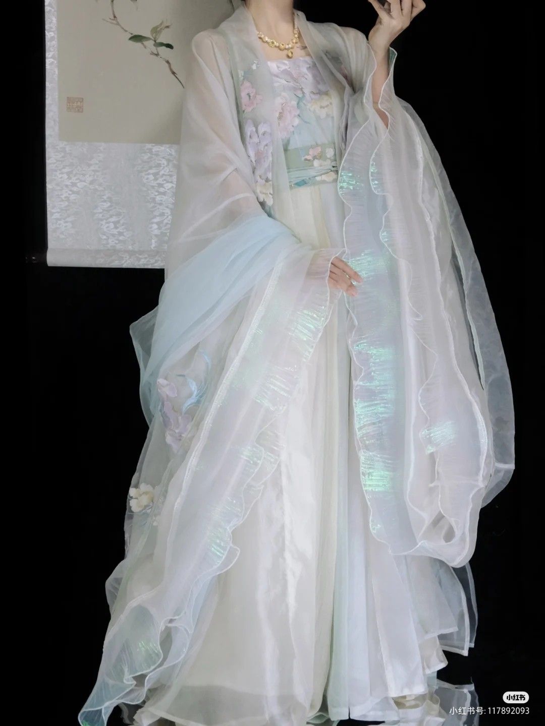 Elaborate Embroidery on Horseface Skirt:The Art of Full-Coverage Stitching
