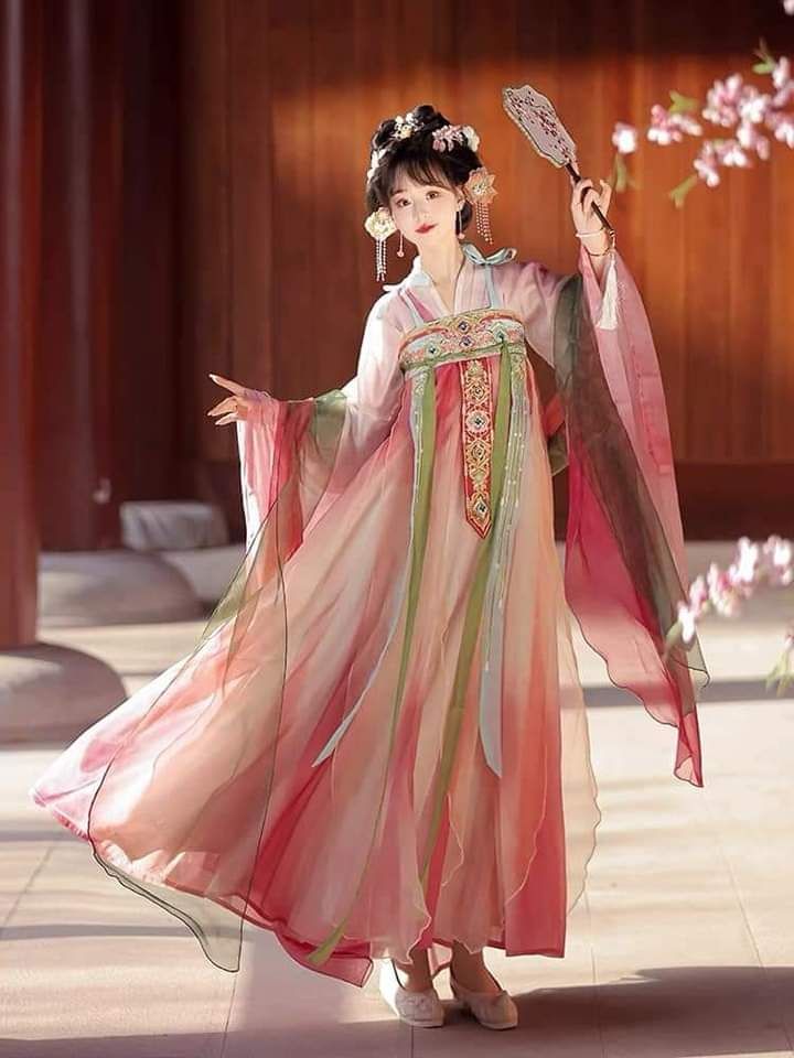 The Socks of Traditional Chinese Hanfu:A Closer Look into Their Fabric and Cultural Significance The Socks of Traditional Chinese Hanfu:A Closer Look into Their Fabric and Cultural Significance