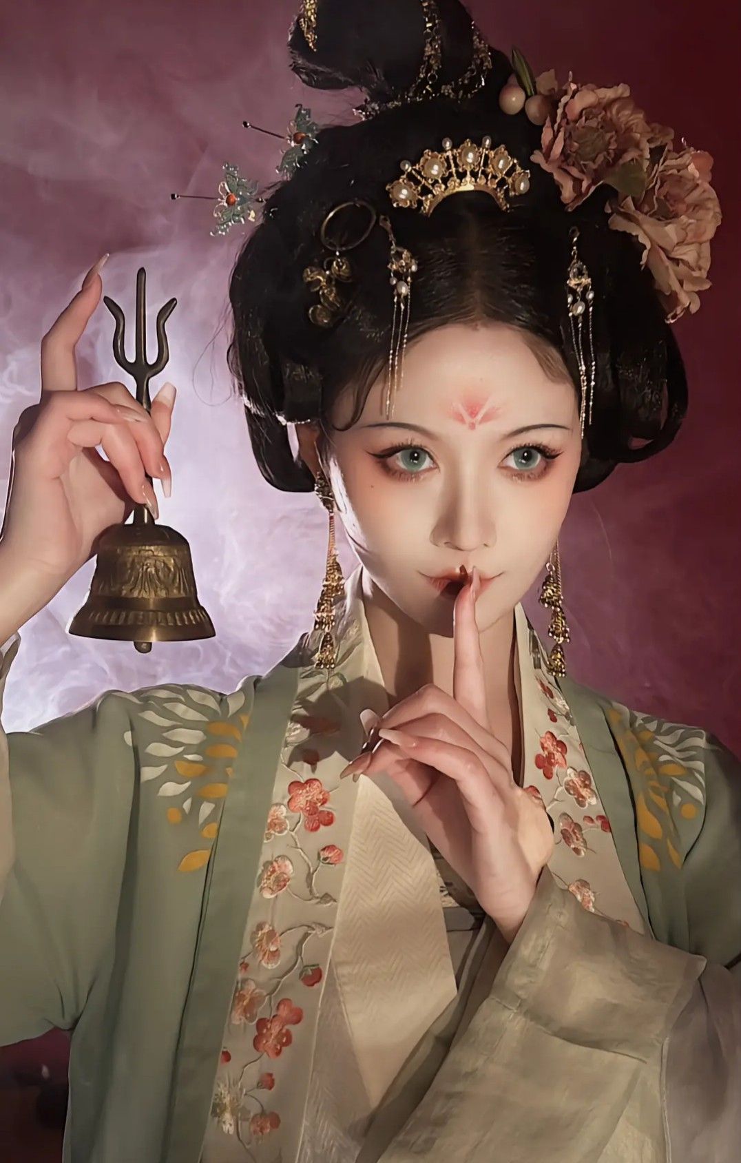 A Full Set of Fairy-like Hanfu Hair Accessories:The Ethereal Flowing Tassel A Full Set of Fairy-like Hanfu Hair Accessories:The Ethereal Flowing Tassel