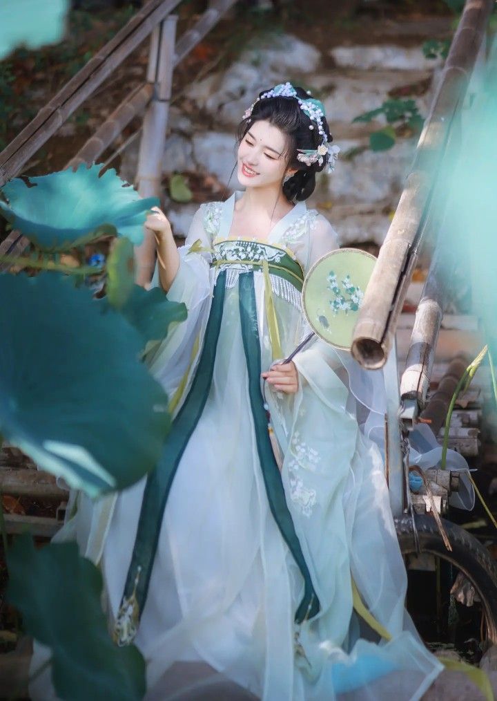 The Revival of Hanfu in Childrens New Years Attire The Revival of Hanfu in Childrens New Years Attire