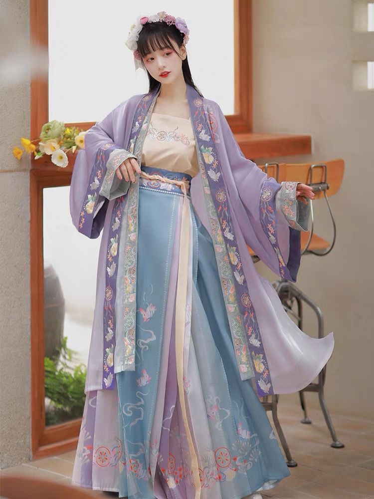 Enhanced Hanfu Dress for Summer:A Blend of Tradition and Modern Comfort Enhanced Hanfu Dress for Summer:A Blend of Tradition and Modern Comfort