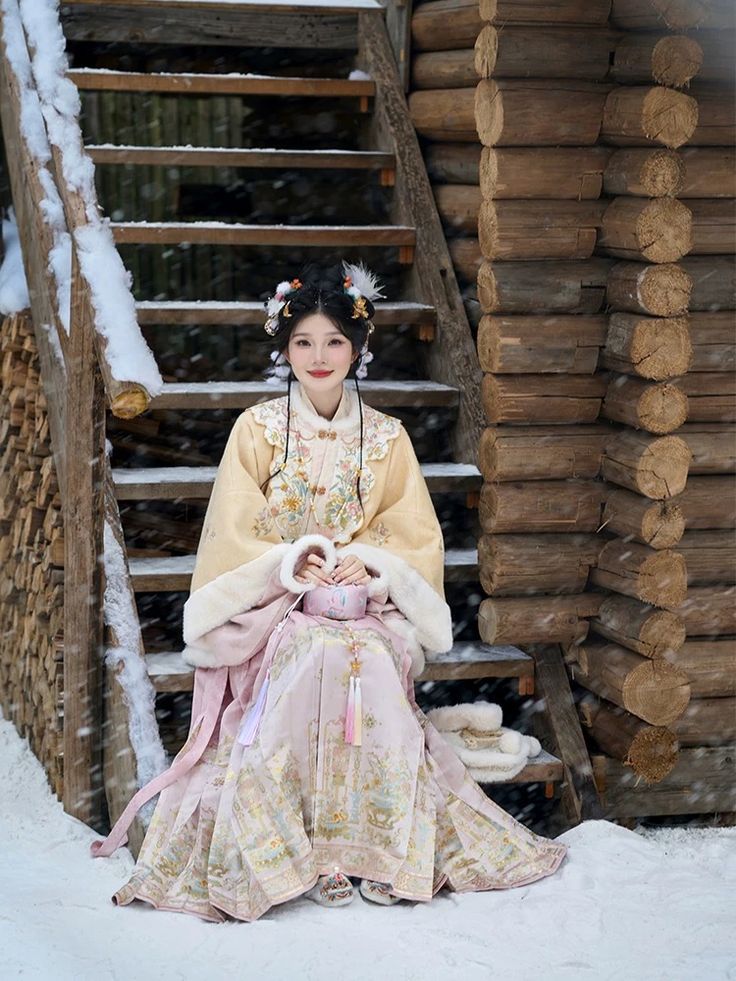 Original Full-Set of Authentic Hanfu Costumes:Embracing Traditional Elegance Original Full-Set of Authentic Hanfu Costumes:Embracing Traditional Elegance