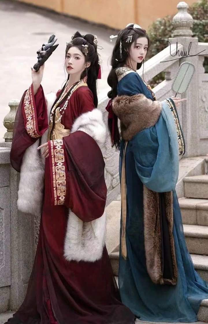The Enchantment of Maoluo Cheongsam:The Traditional Beauty of Chinese Dress The Enchantment of Maoluo Cheongsam:The Traditional Beauty of Chinese Dress