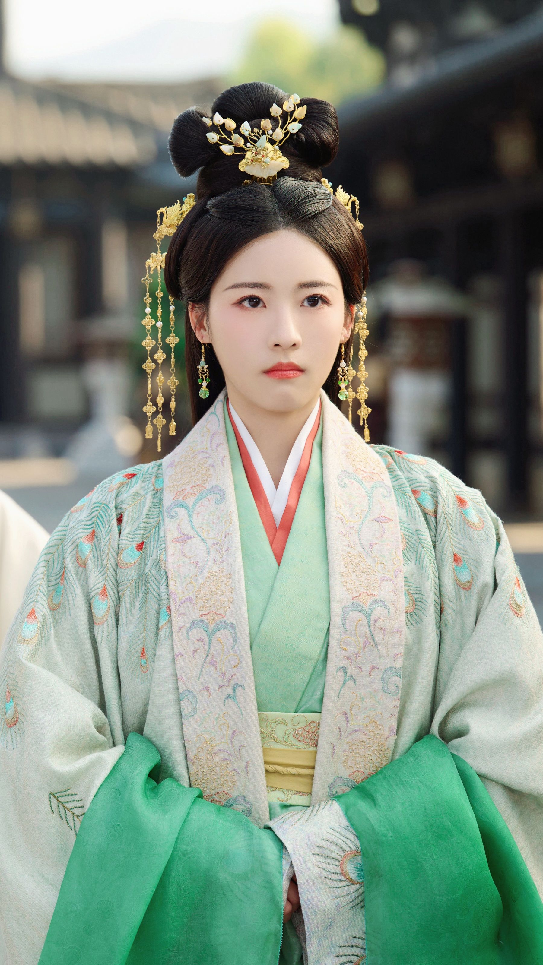 Chinese Cheongsam Two-Piece Set for Winter:A Blend of Tradition and Warmth Chinese Cheongsam Two-Piece Set for Winter:A Blend of Tradition and Warmth