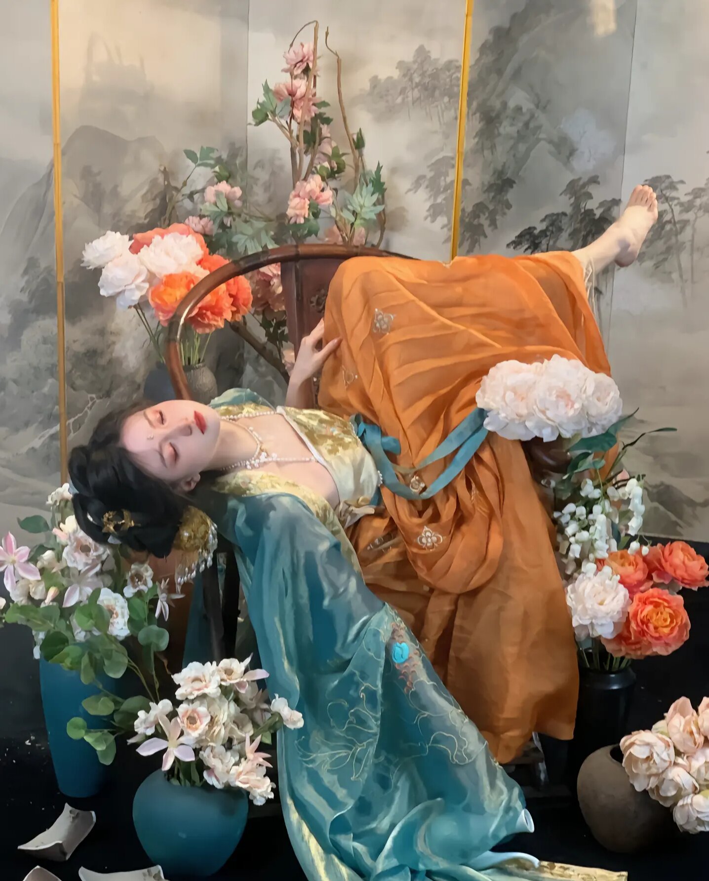 The Journey of a Free-Spirited Traveler:The Authentic Hanfu Fashion The Journey of a Free-Spirited Traveler:The Authentic Hanfu Fashion