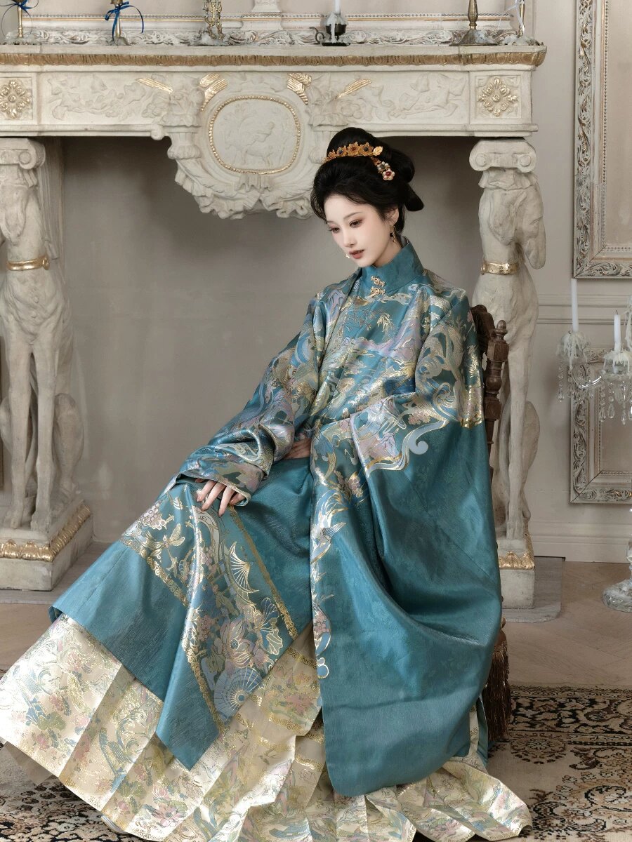 A Summer Skirt Guide to Traditional Chinese Hanfu with Front-Overlap Design A Summer Skirt Guide to Traditional Chinese Hanfu with Front-Overlap Design