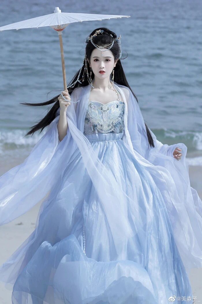 Childrens Traditional Chinese Cheongsam Dancewear:Embracing the Essence of Ancient Elegance Childrens Traditional Chinese Cheongsam Dancewear:Embracing the Essence of Ancient Elegance