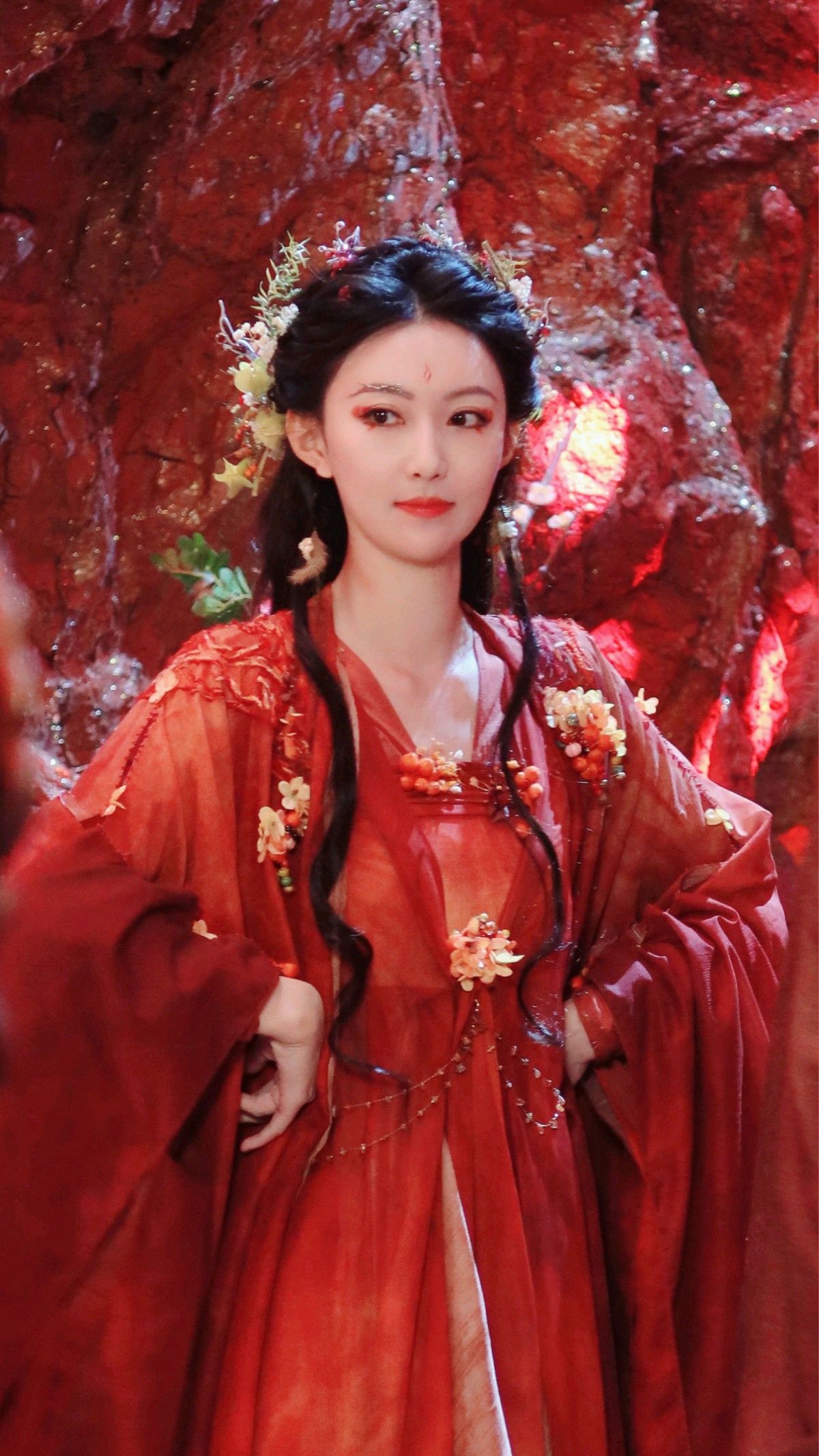 Blue Immortality:The Enchantment of Ancient Hanfu Hanfu Costumes among Junior High School Girls