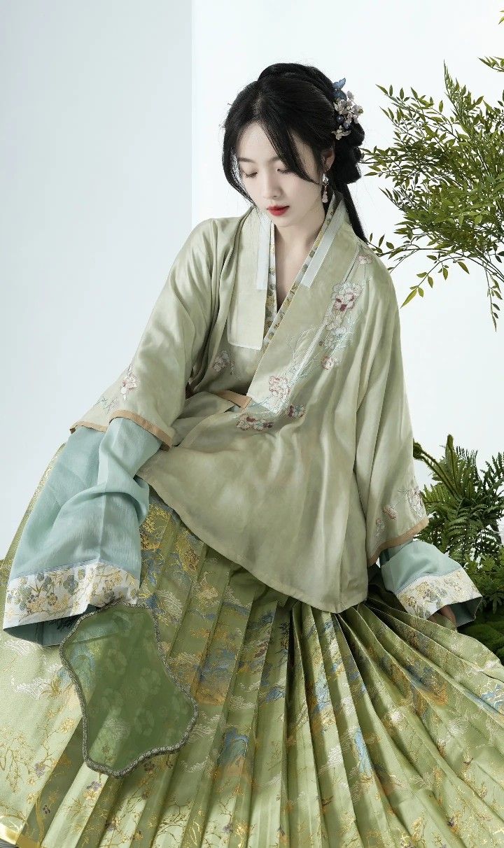 Winter Hanfu Fashion for 3-Year-Old Girls:A Guide to Traditional and Stylish Options Winter Hanfu Fashion for 3-Year-Old Girls:A Guide to Traditional and Stylish Options