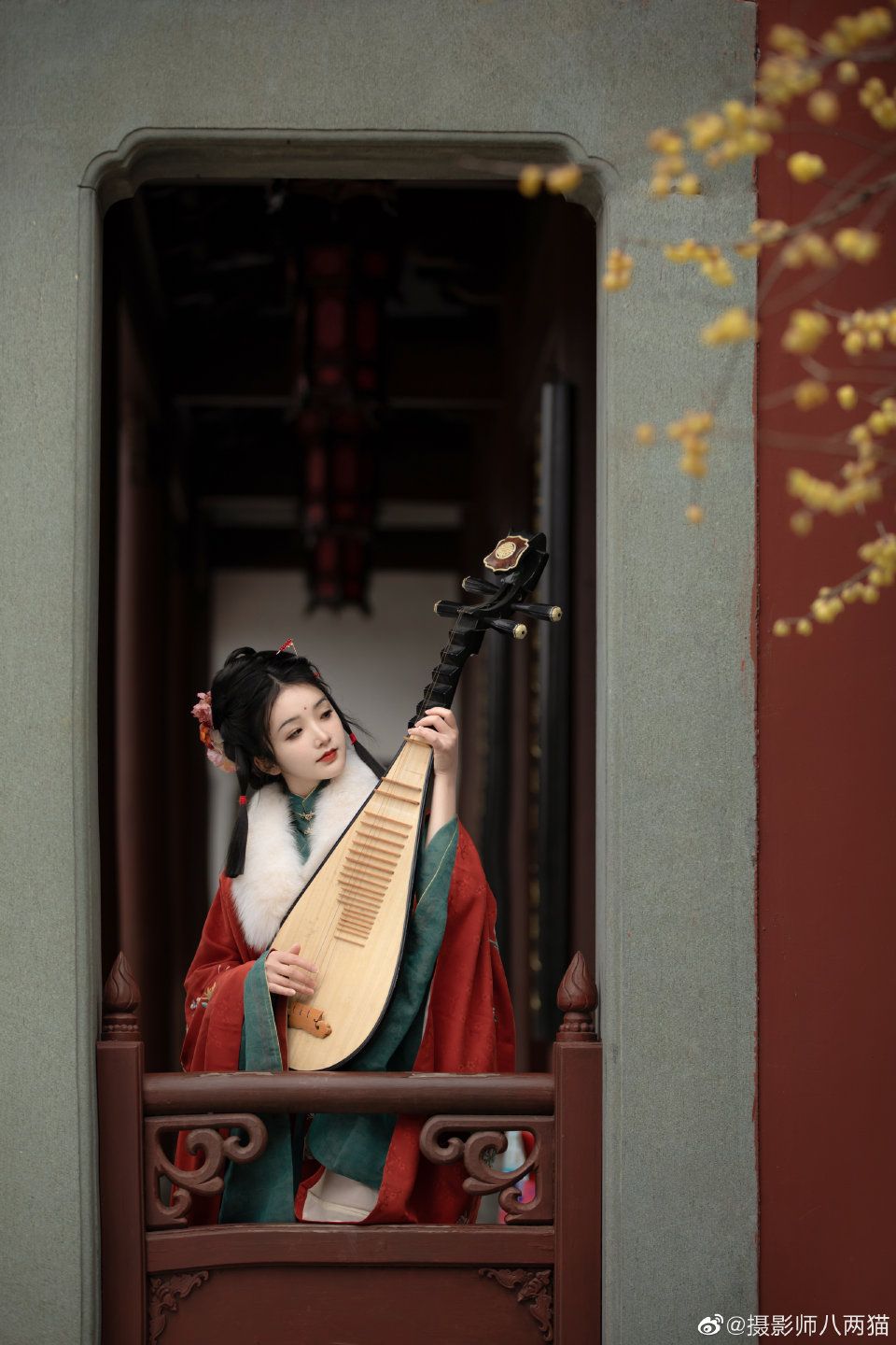 The Evolution of Hanfu:A Journey Through Ancient Chinese Dynasties The Evolution of Hanfu:A Journey Through Ancient Chinese Dynasties