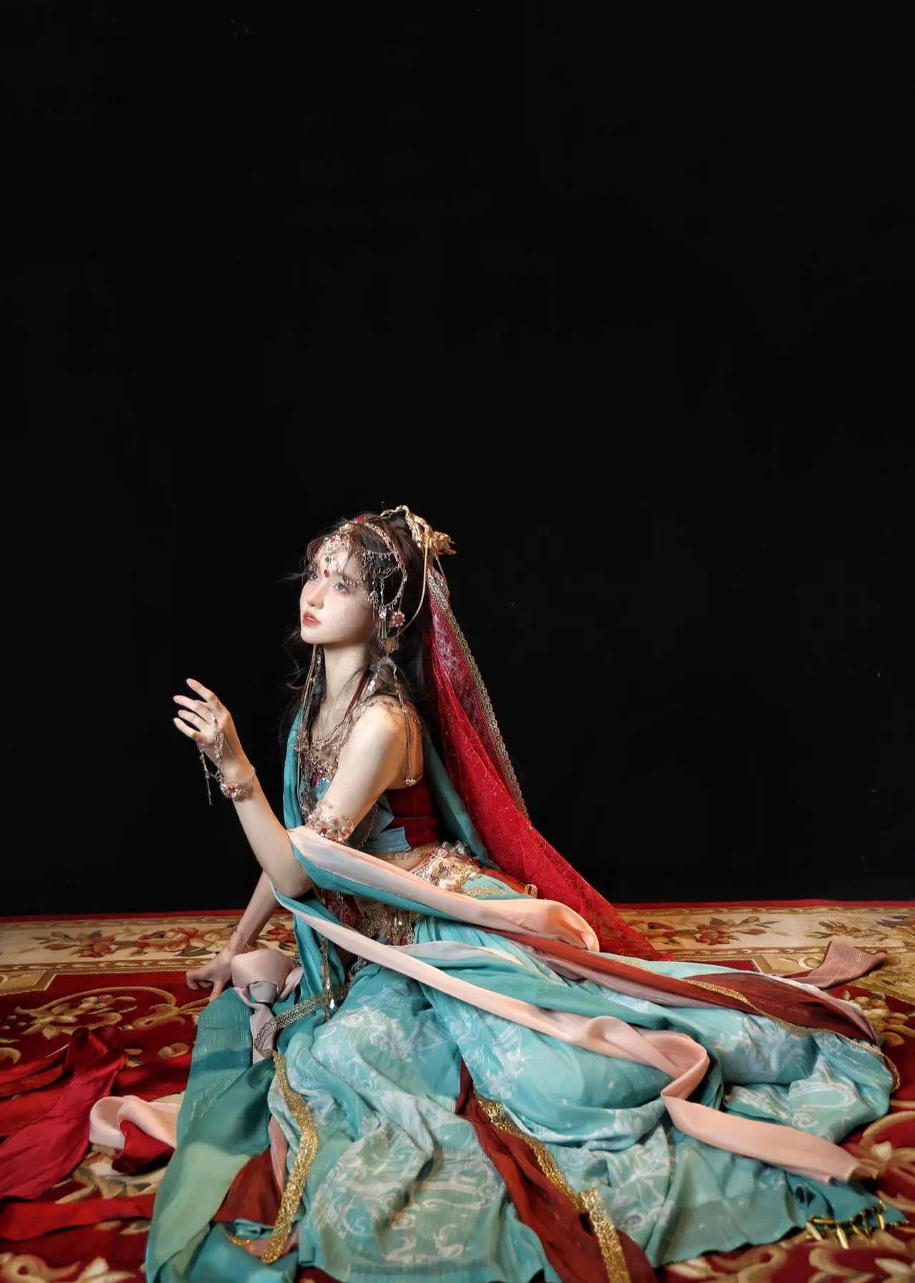 The Significance of Qipao in a Traditional Chinese Wedding The Significance of Qipao in a Traditional Chinese Wedding